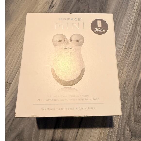 New NuFACE Mini Starter Kit – Facial Toning Device & Gel    FREE GIFT - Picture 1 of 6